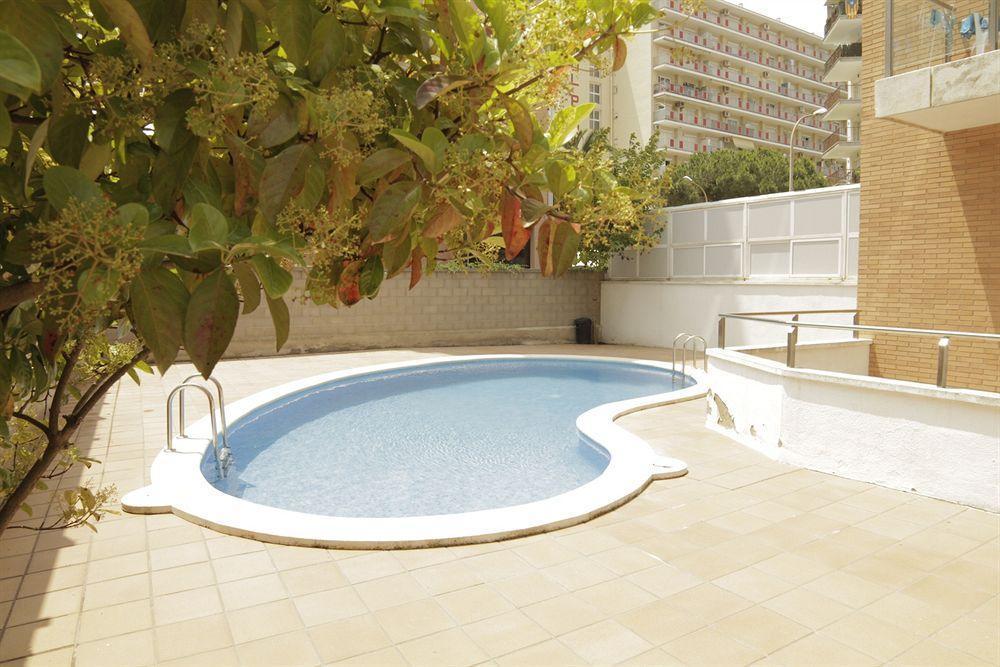 Rvhotels Apartamentos Villa De Madrid Blanes Exterior foto